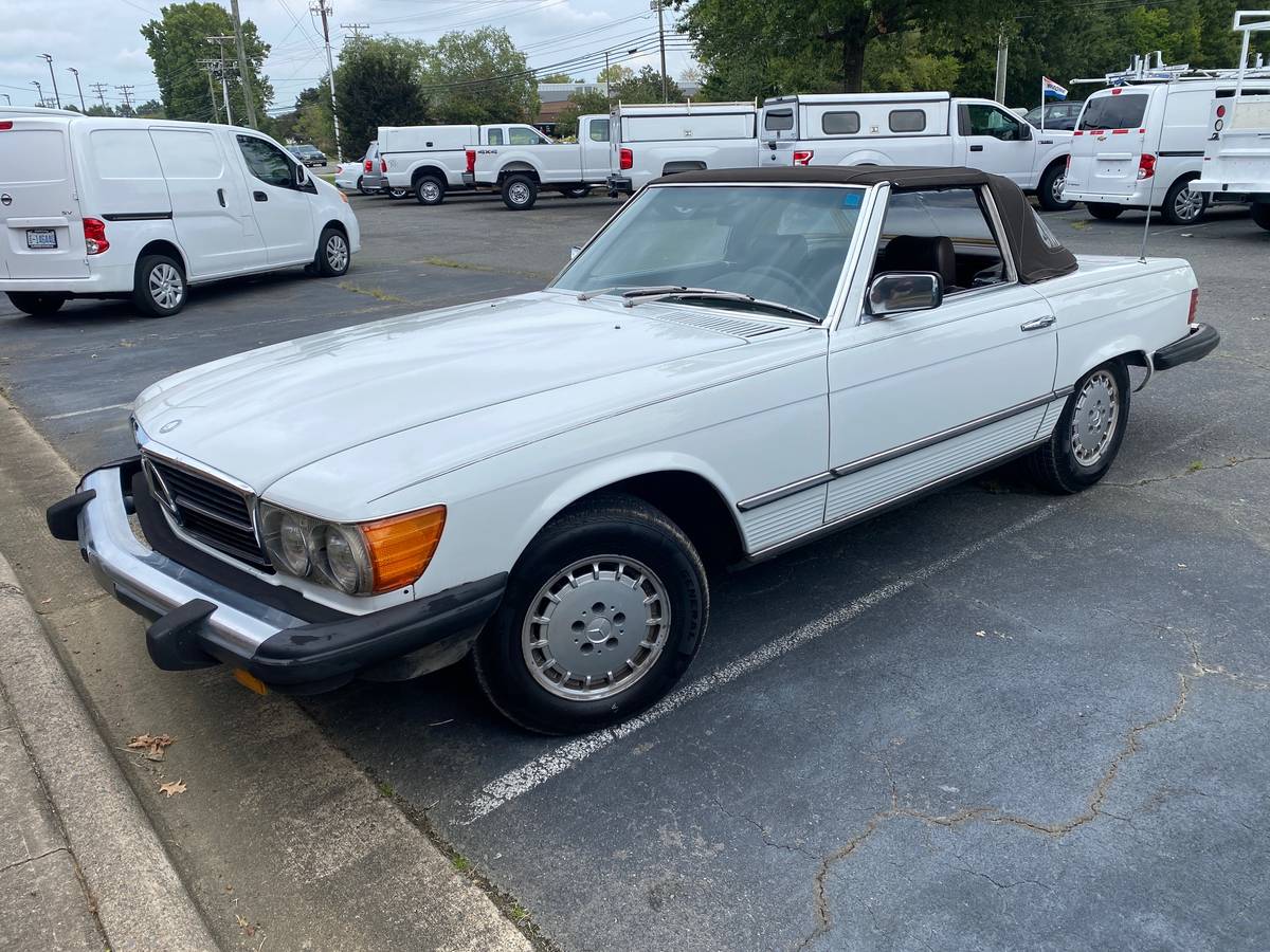 Mercedes-benz-380sl-convertible-1981-1