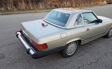 Mercedes-benz-560sl-1986-3