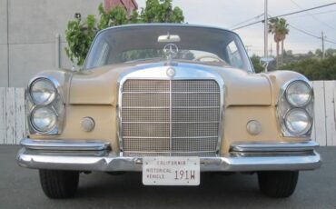 Mercedes-benz-Benz-220-se-coupe-1962-1