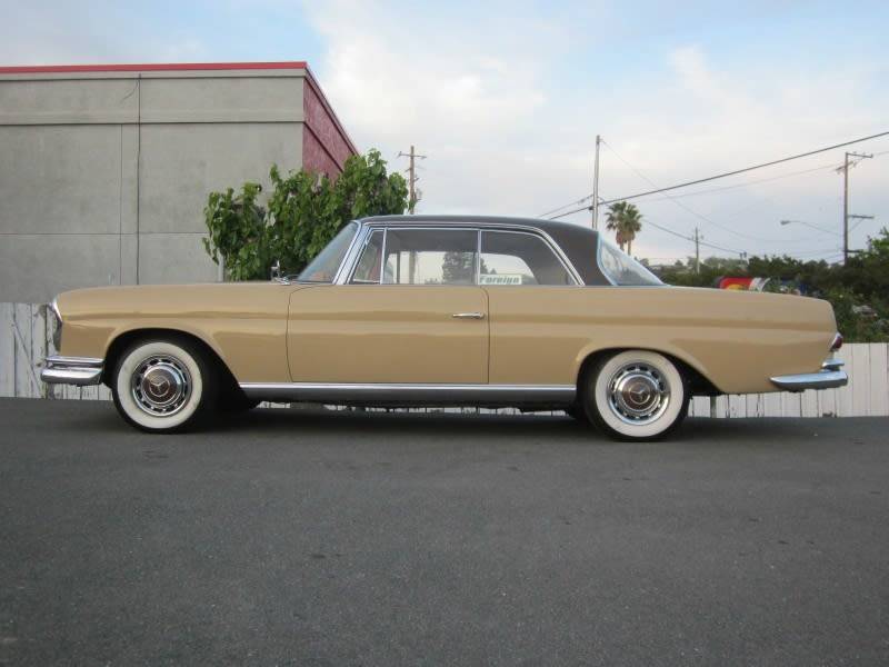 Mercedes-benz-Benz-220-se-coupe-1962-17