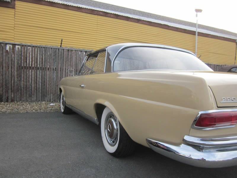 Mercedes-benz-Benz-220-se-coupe-1962-22