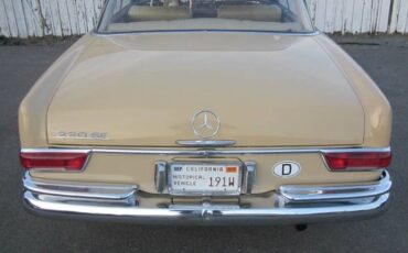 Mercedes-benz-Benz-220-se-coupe-1962-23