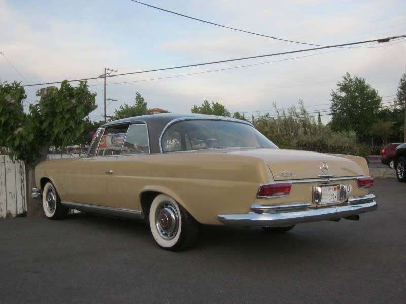 Mercedes-benz-Benz-220-se-coupe-1962