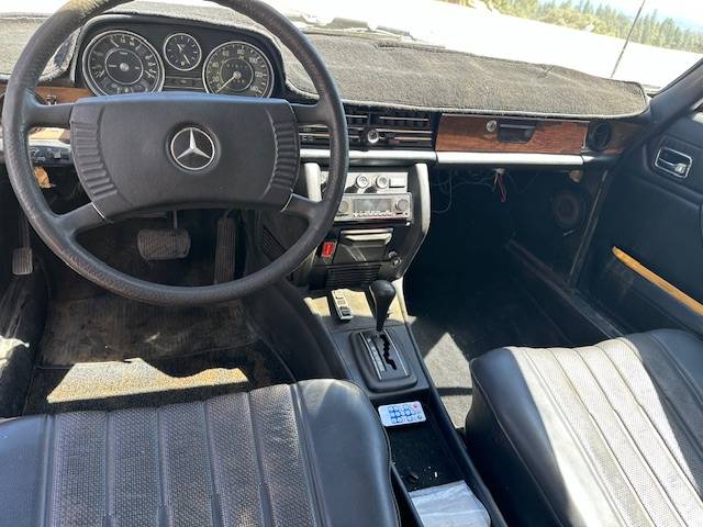 Mercedes-benz-Benz-280c-1974-7