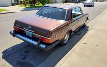 Mercedes-benz-Benz-280c-1975-4