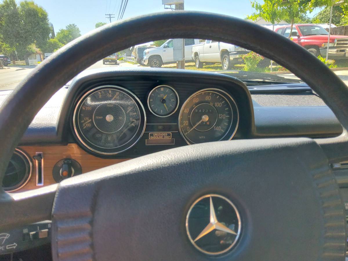 Mercedes-benz-Benz-280c-1975-8