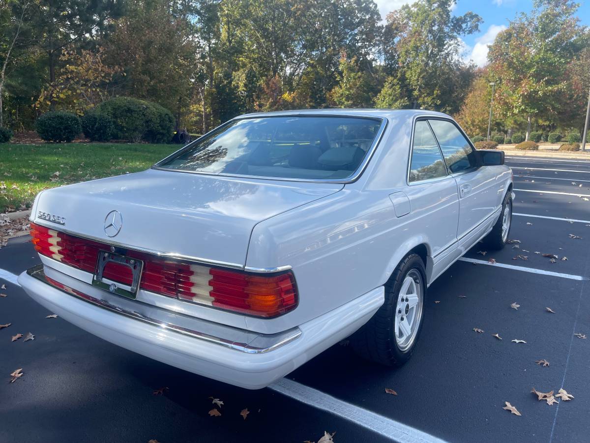 Mercedes-benz-Benz-560-sec-1989-8