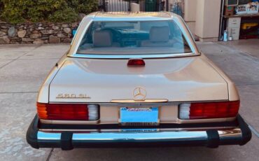 Mercedes-benz-Benz-560sl-1986-3