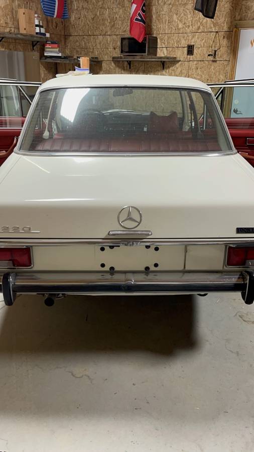 Mercedes-benz-Benz-gle-220-1973-1