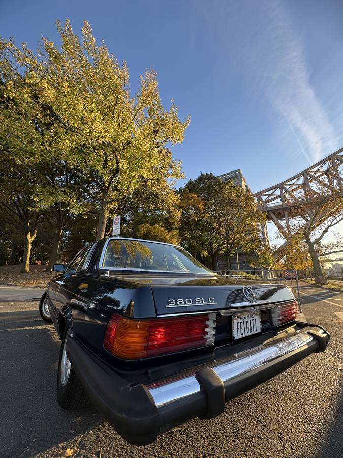 Mercedes-benz-Benz-slc-380-1981-4