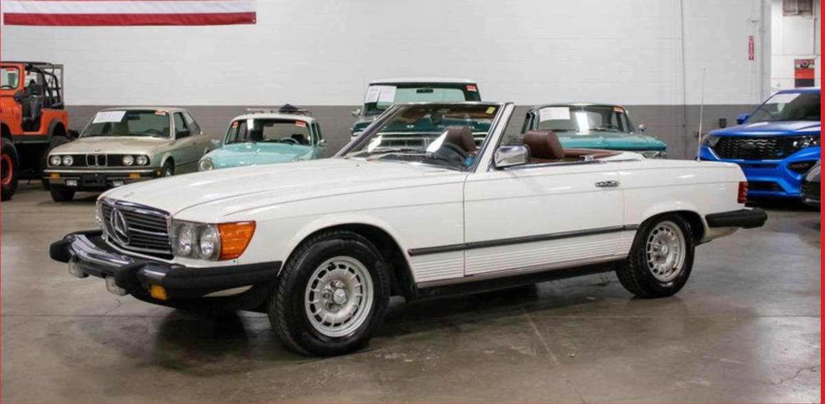 Mercedes-benz-Sl380-1983-3