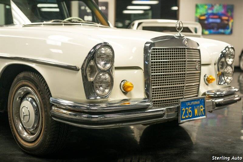 Mercedes-benz-benz-250-s-all-original-one-owner-blue-plate-1966-7