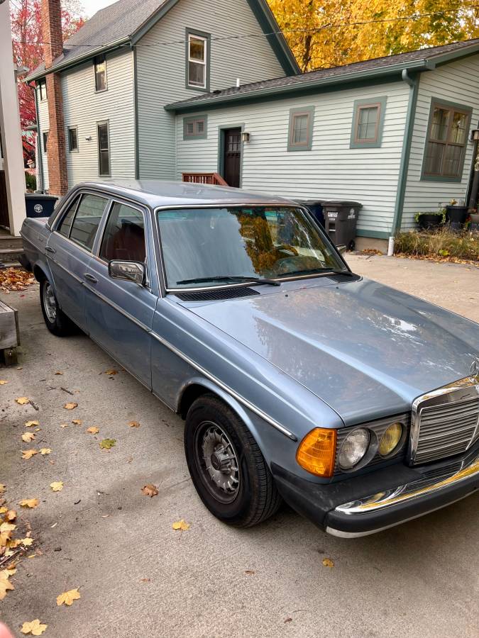 Mercedes-benz-benz-300d-diesel-1985-2