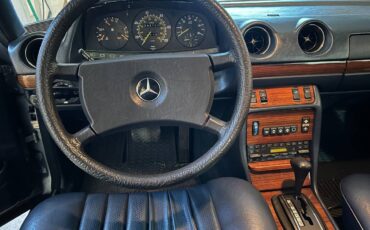 Mercedes-benz-benz-300d-diesel-1985-6