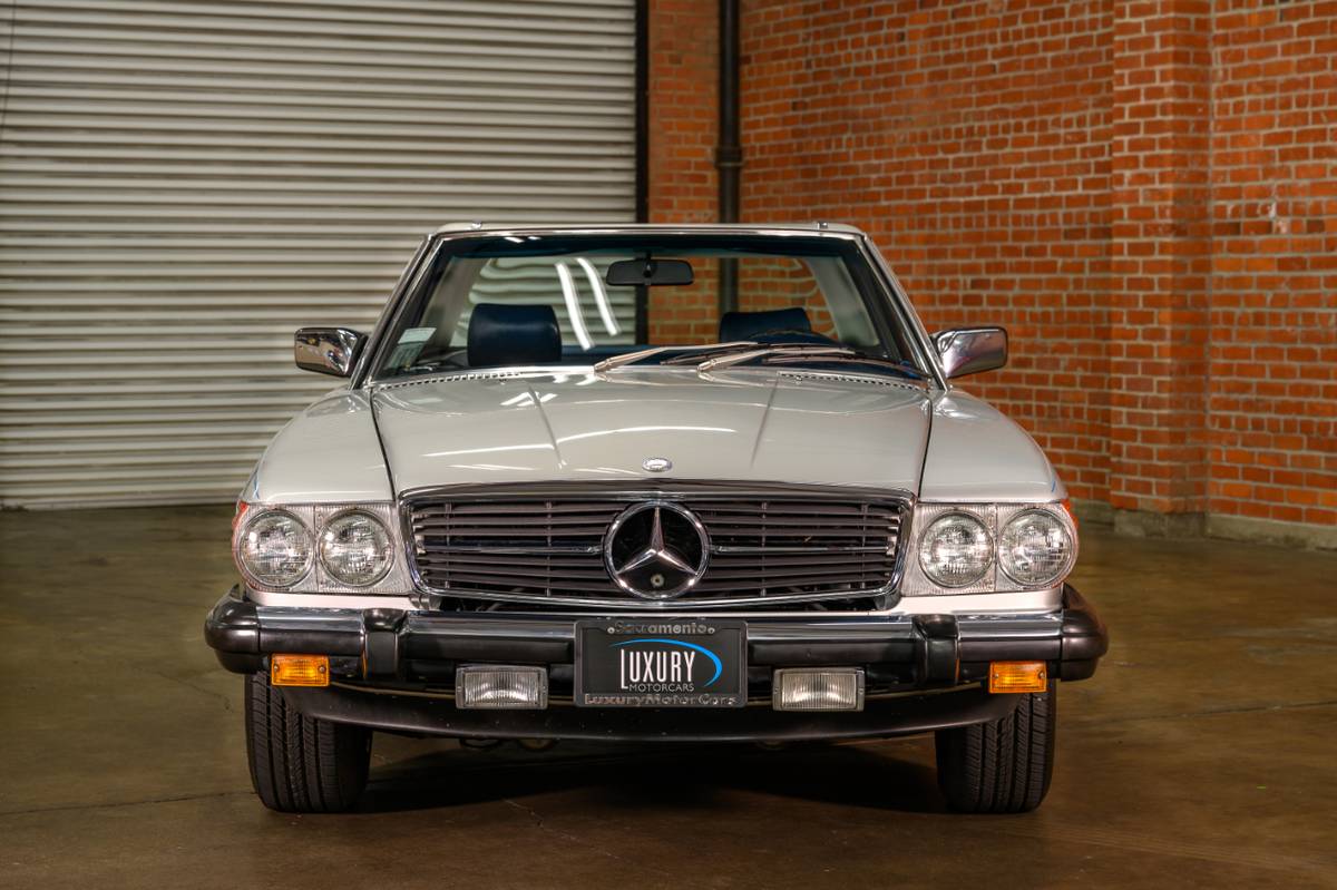 Mercedes-benz-benz-380-1981-3