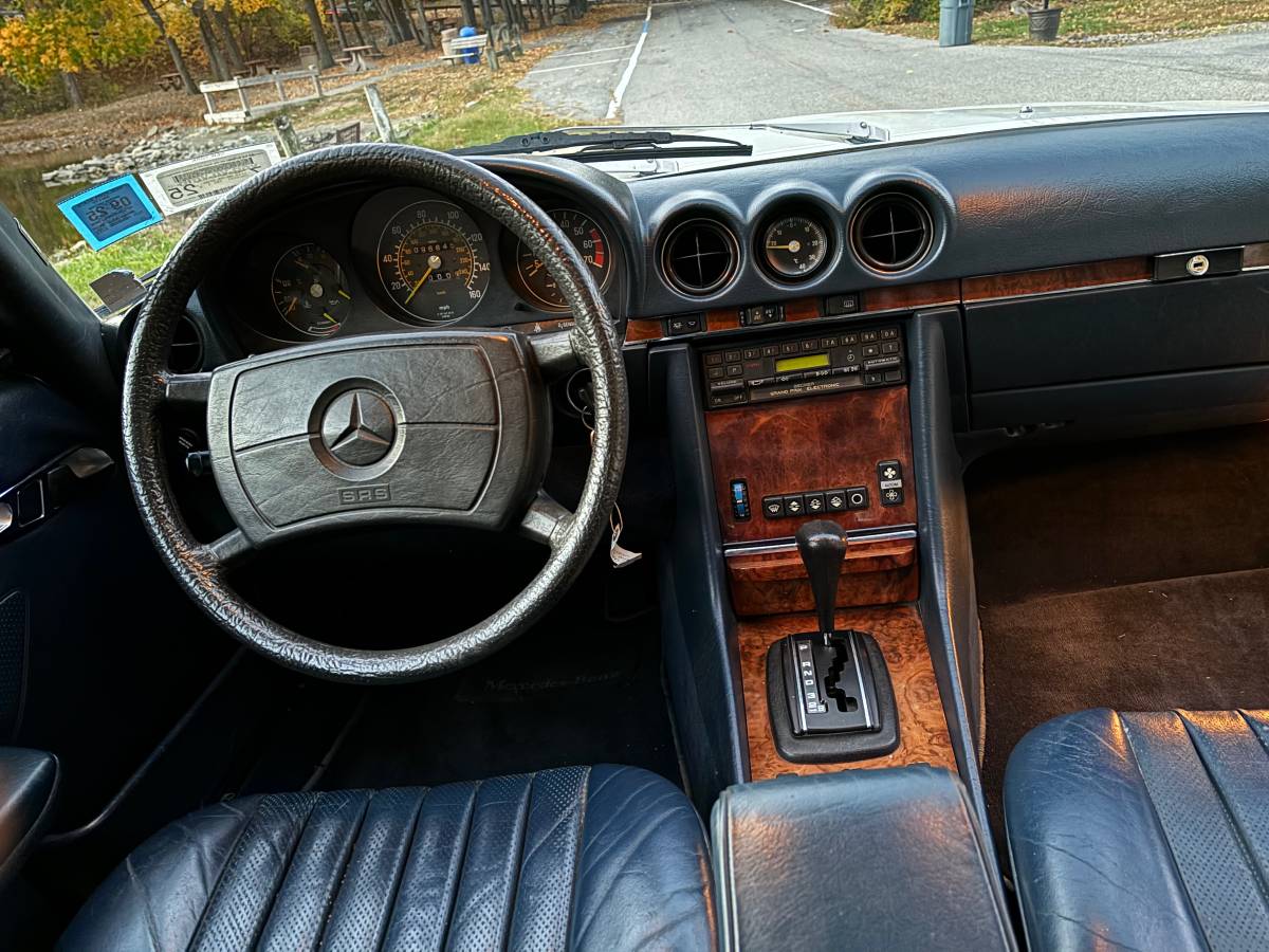 Mercedes-benz-benz-380-380sl-1985-12