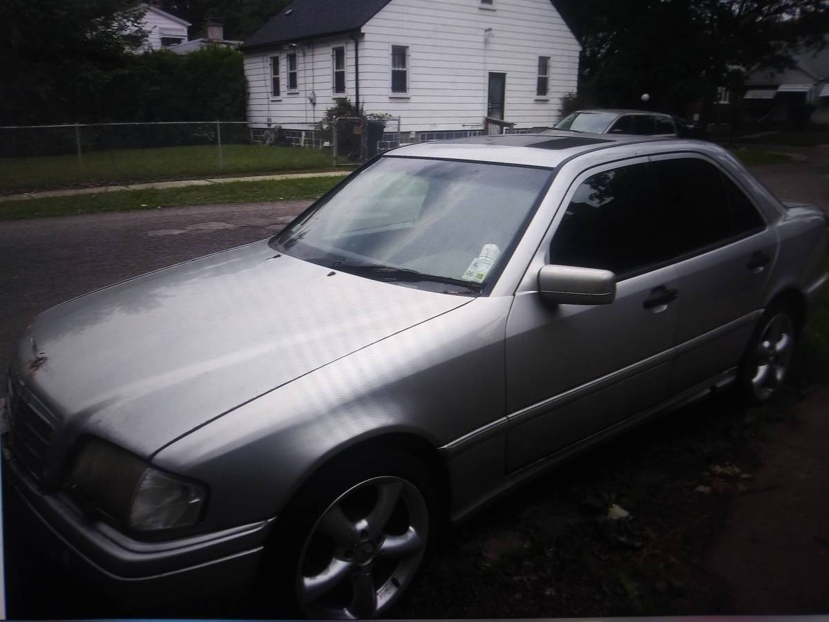 Mercedes-benz-benz-560-560sel-1986-15