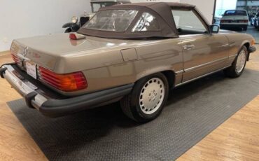 Mercedes-benz-benz-560-560sl-1987-7