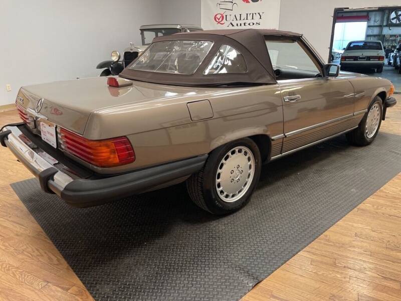 Mercedes-benz-benz-560-560sl-1987-7