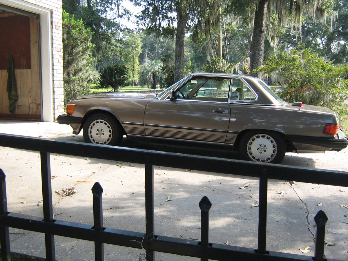 Mercedes-benz-benz-560-560sl-1987