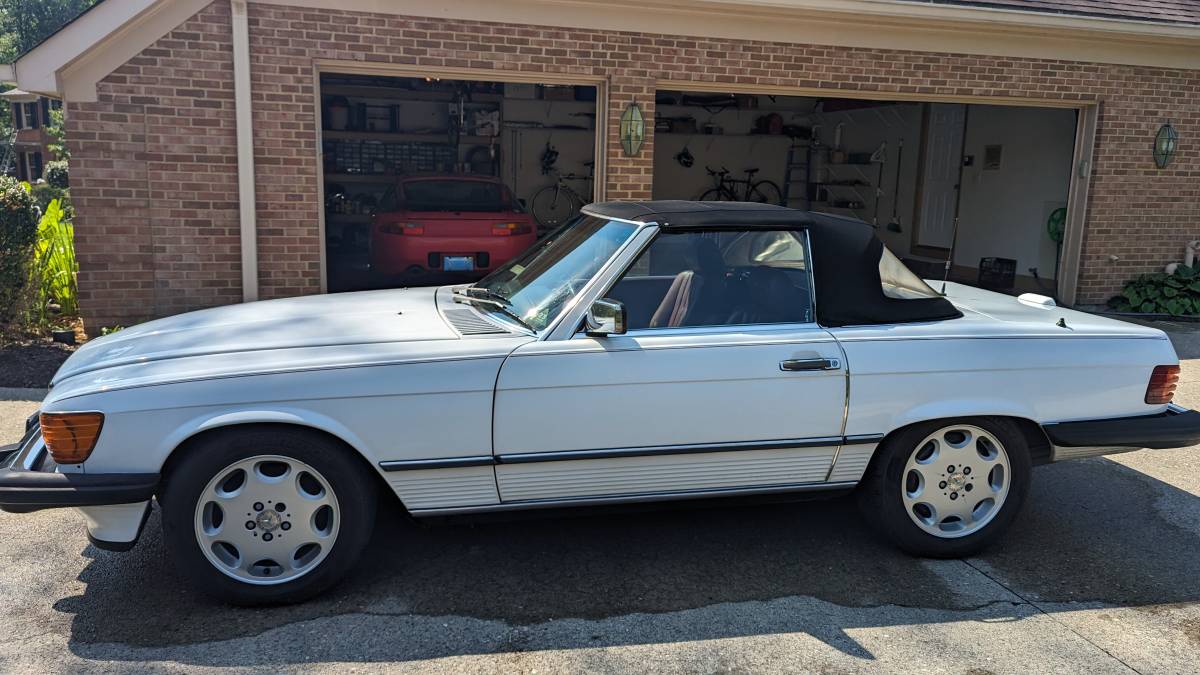 Mercedes-benz-benz-560-560sl-1989-15