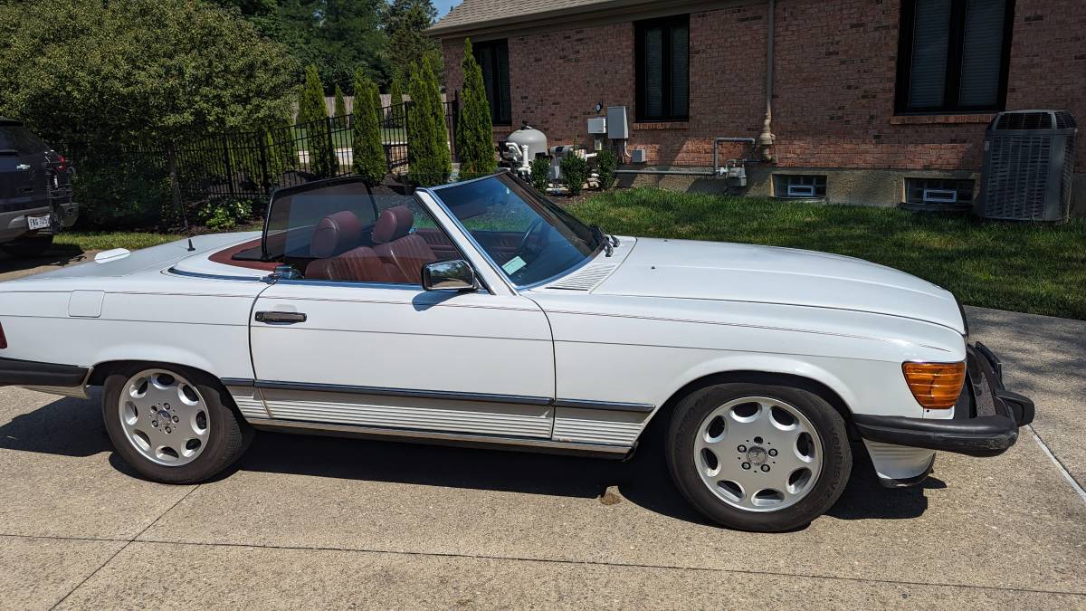 Mercedes-benz-benz-560-560sl-1989-3