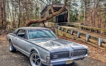 Mercury-Cougar-Coupe-1967-12