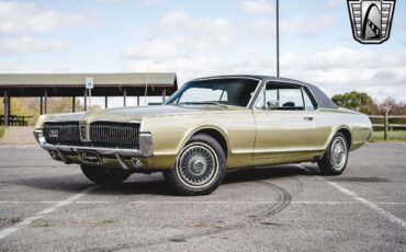 Mercury-Cougar-Coupe-1967-2