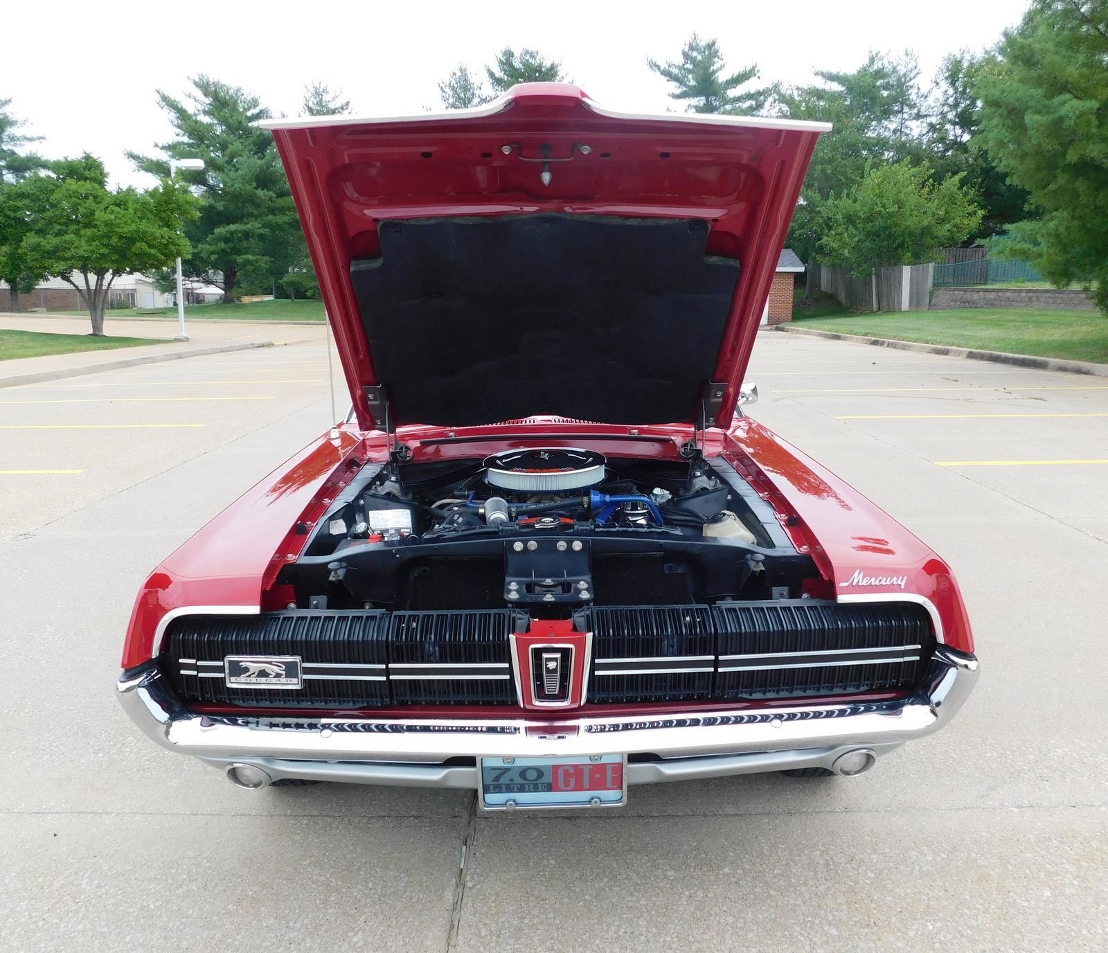 Mercury-Cougar-Coupe-1968-32