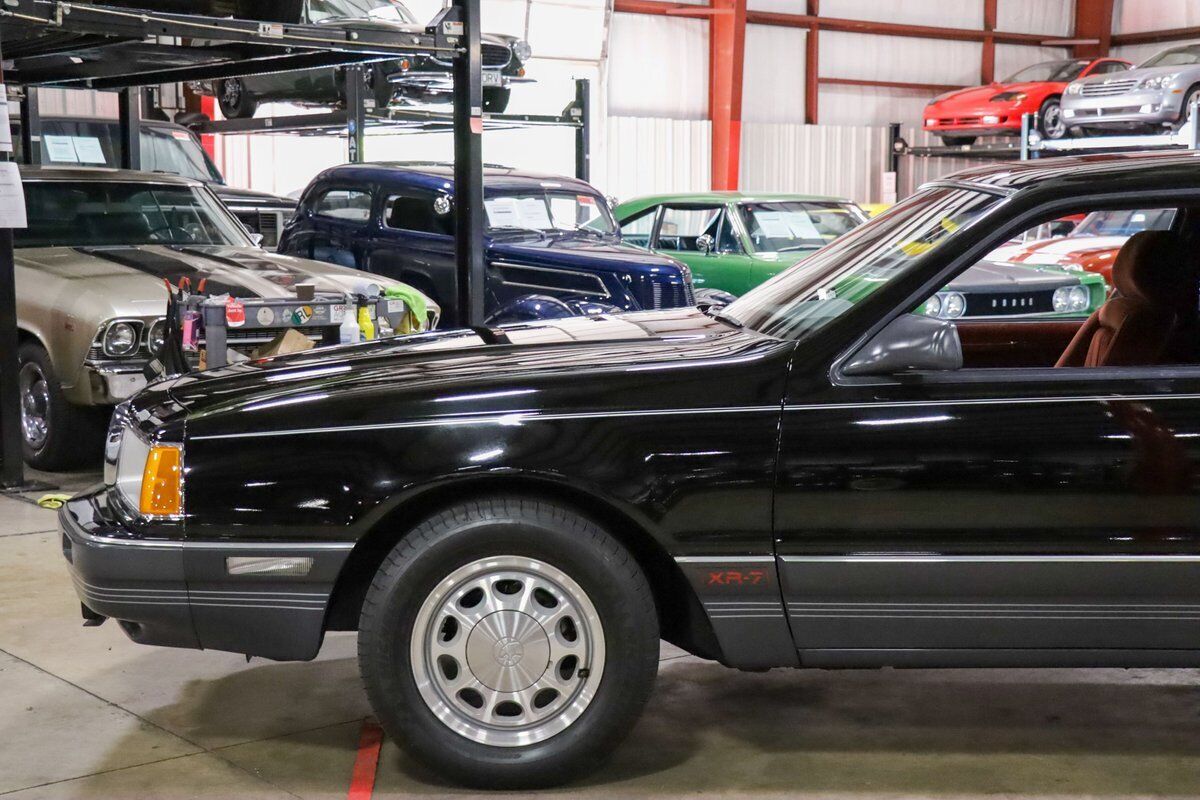 Mercury-Cougar-XR7-Coupe-1986-2