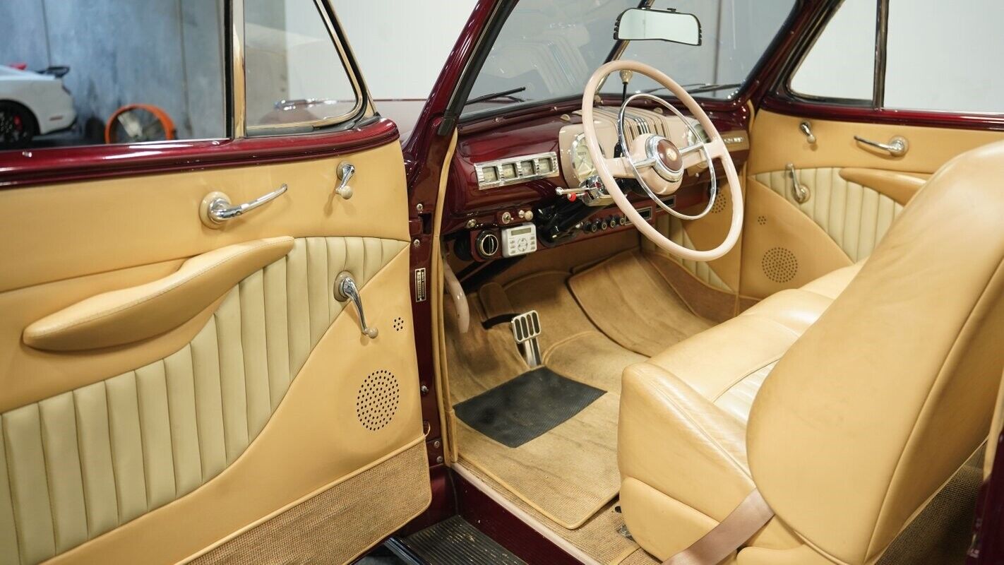 Mercury-Eight-Cabriolet-1947-4