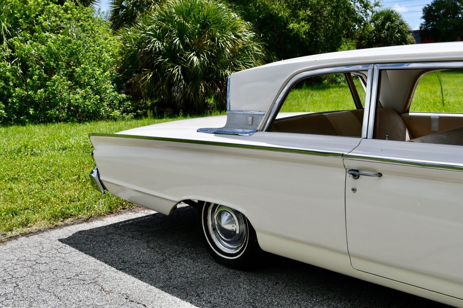 Mercury-Monterey-Berline-1963-11