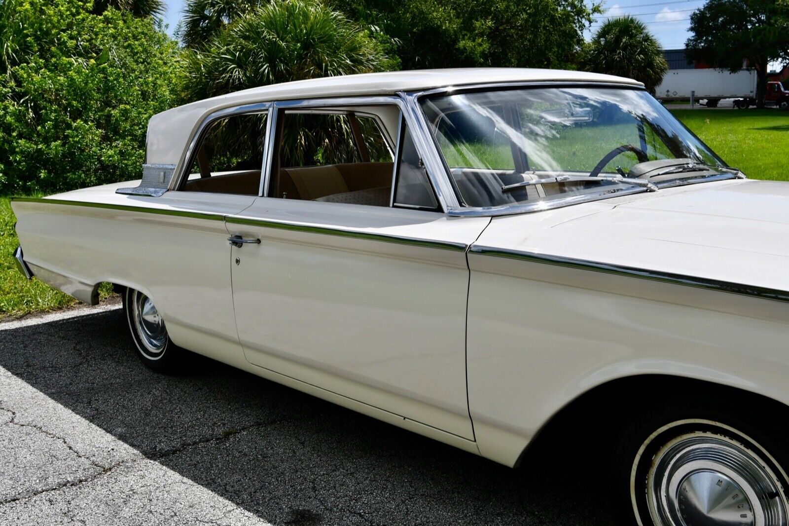 Mercury-Monterey-Berline-1963-12