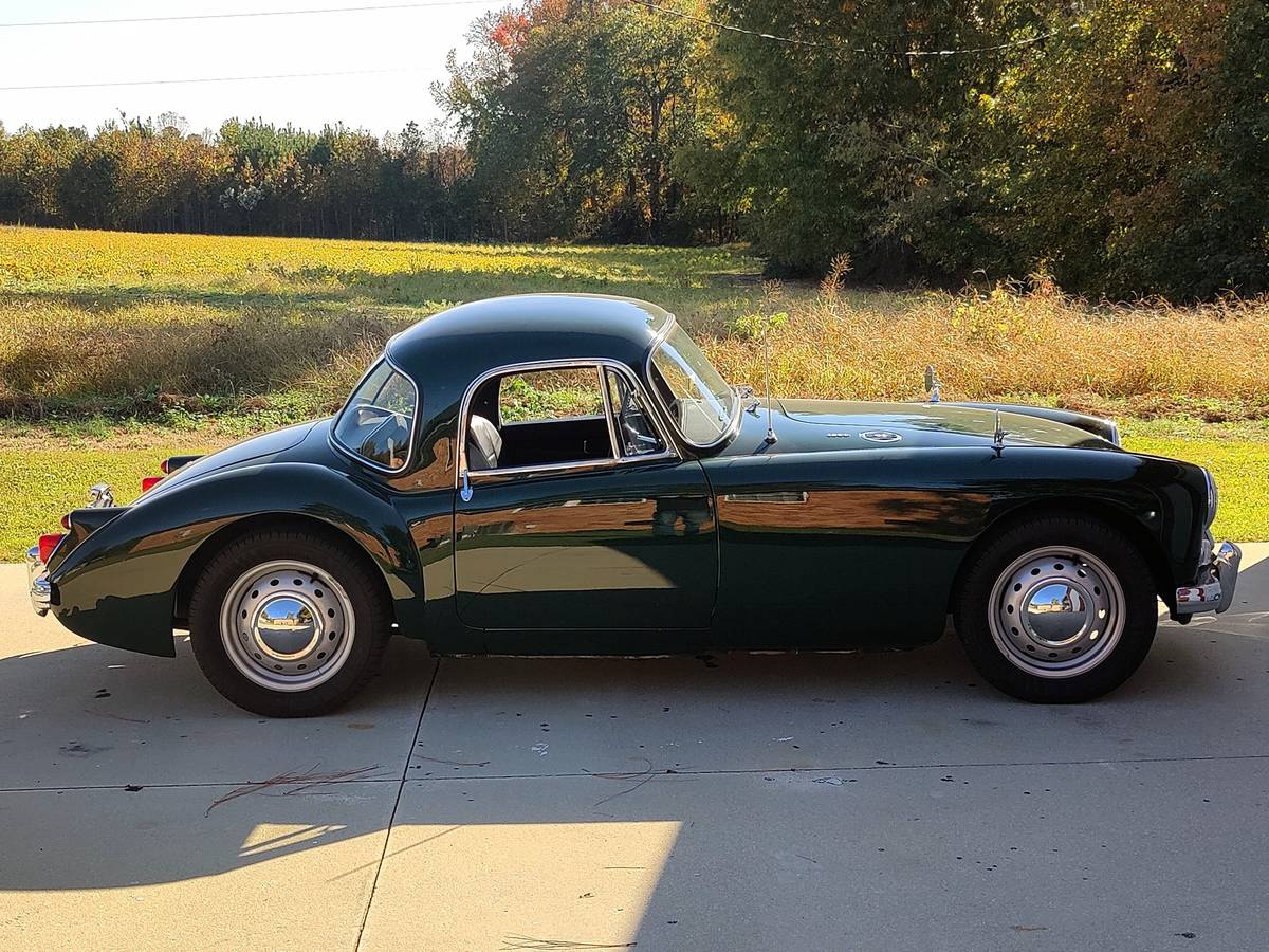 Mg-Mga-1600-coupe-1960-7