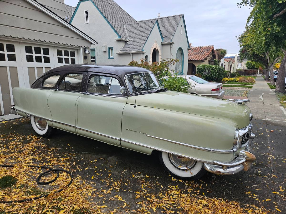 Nash-Ambassador-1951-10