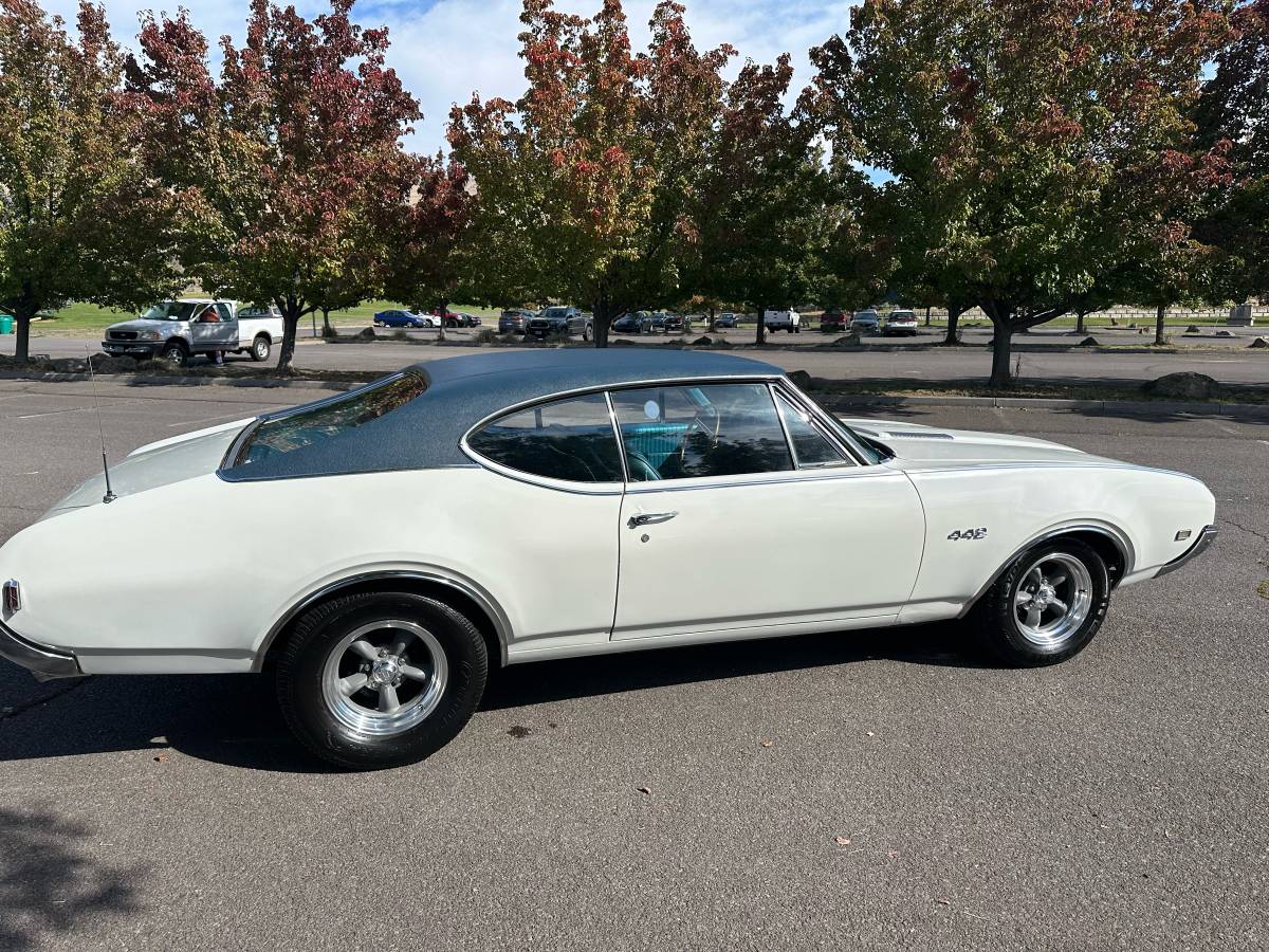 Oldsmobile-442-1968-3