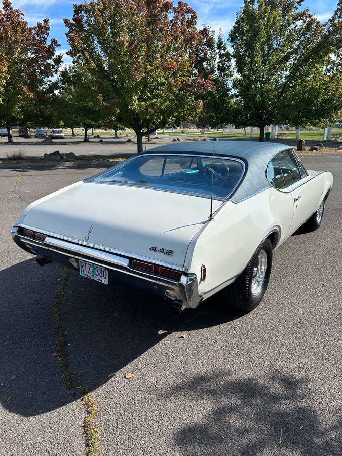 Oldsmobile-442-1968-4