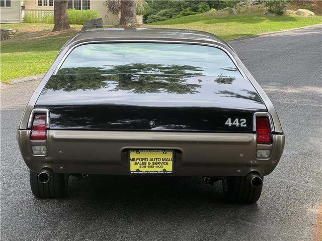 Oldsmobile-442-1969-8