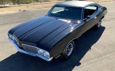 Oldsmobile 442  year1}