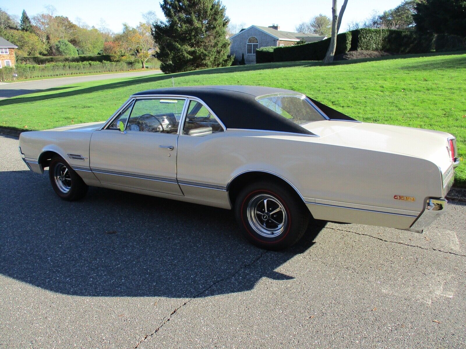 Oldsmobile-442-Coupe-1966-1