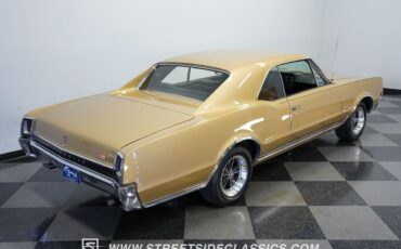 Oldsmobile-442-Coupe-1967-24