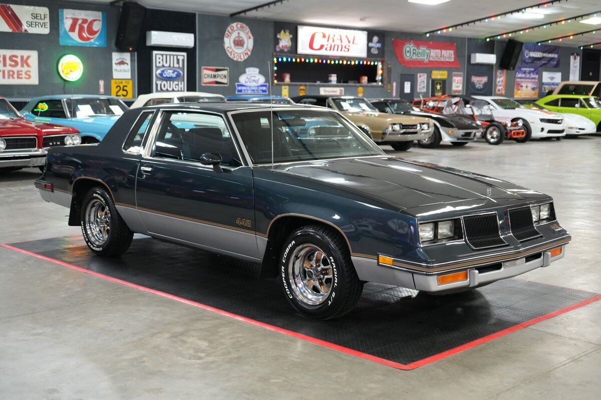 Oldsmobile-442-Coupe-1986-7