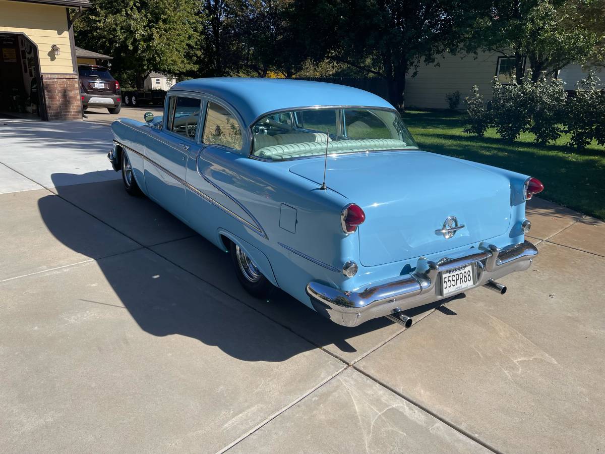 Oldsmobile-88-1955