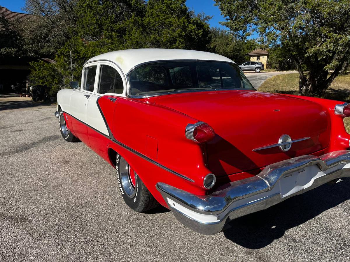 Oldsmobile-88-1956-2