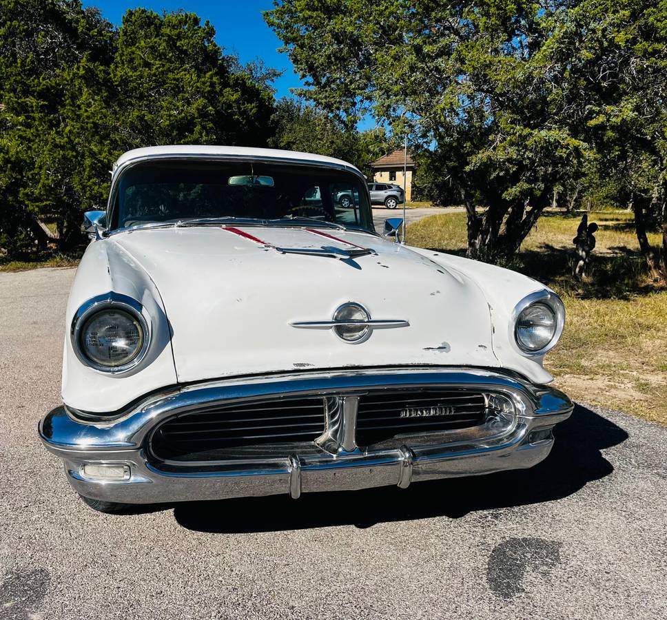 Oldsmobile-88-1956-3