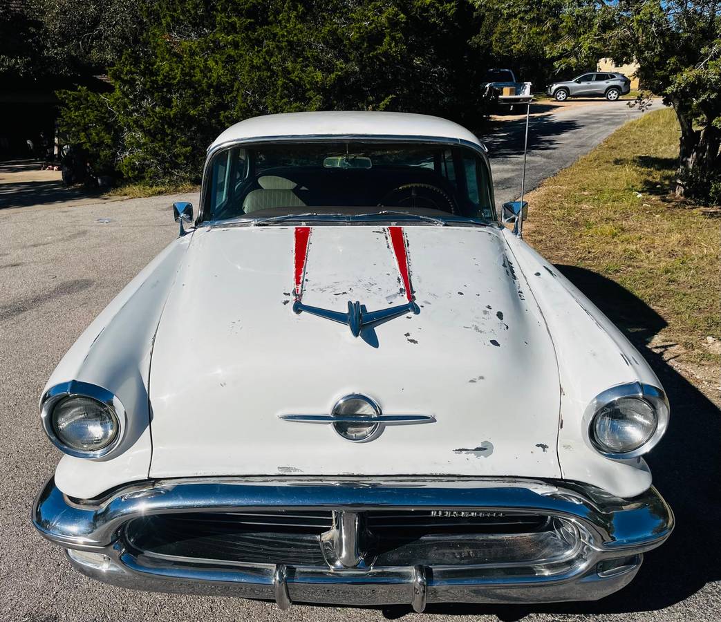 Oldsmobile-88-1956-4