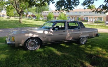 Oldsmobile-98-regency-1983-6