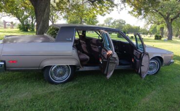 Oldsmobile-98-regency-1983-7