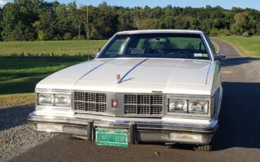 Oldsmobile-98-regency-coupe-1981-18