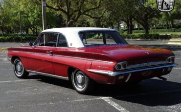 Oldsmobile-Cutlass-1962-5